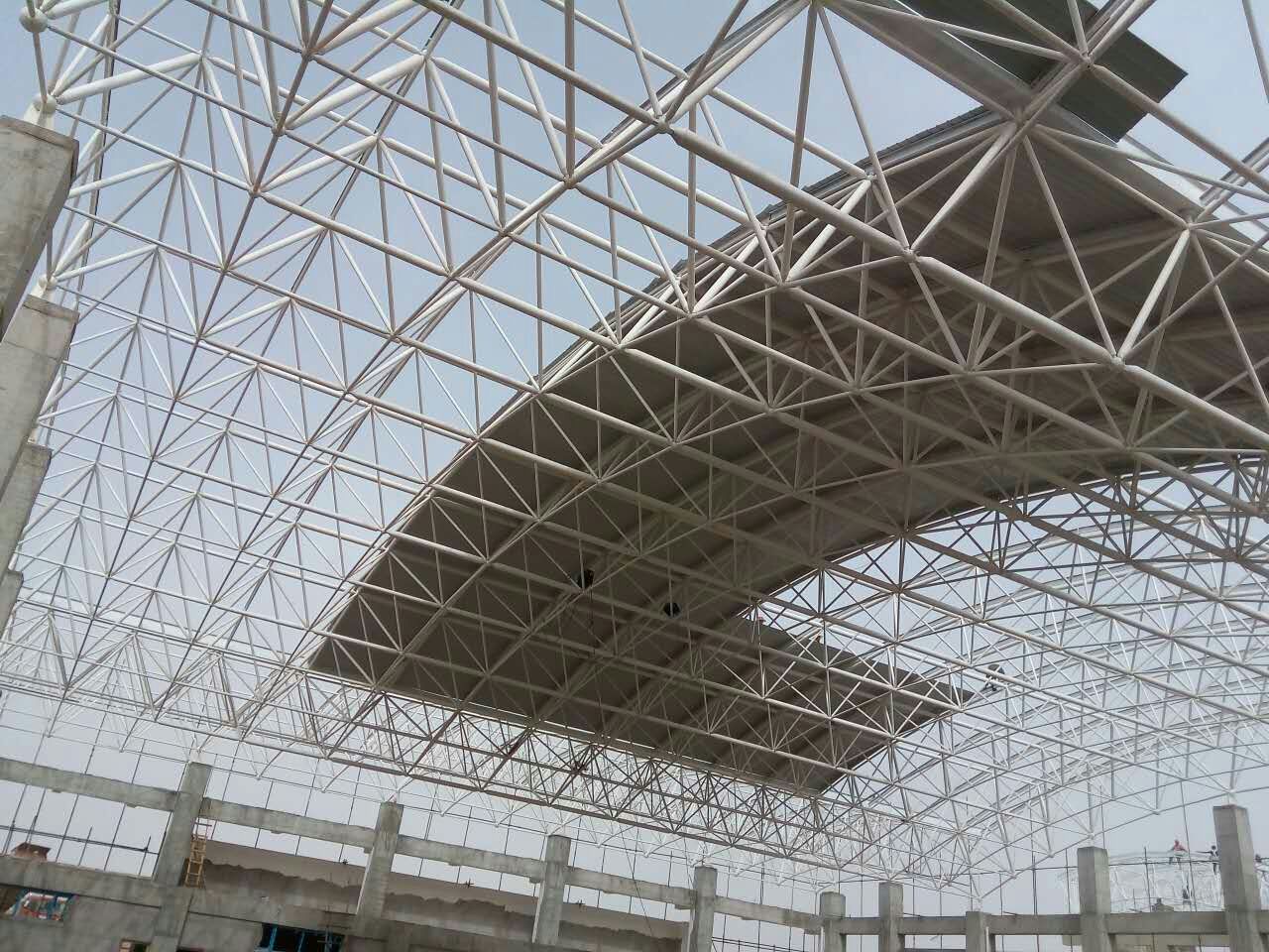 广东青岛一汽网架